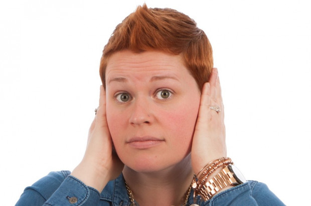 Szum w uszach po COVID-19 (foto: pixabay) COVID-19 nasila problem szumów usznych