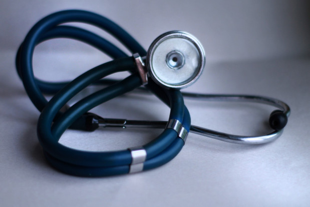 RPO upomina się o pomoc dla lekarzy walczących z epidemią (fot. pixabay) RPO ws. pomocy, której lekarze nie otrzymują