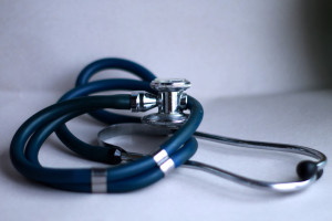 Badania nad śmiertelnością z powodu COVID-19 (fot. pixabay) W Polsce 6,2 proc. hospitalizowanych z COVID-19 umiera