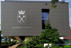 Wydział Chemii Uniwersytetu Jagiellońskiego (źródło: FB) Hydrożelowy materiał hybrydowy – obiecujące perspektywy w stomatologii