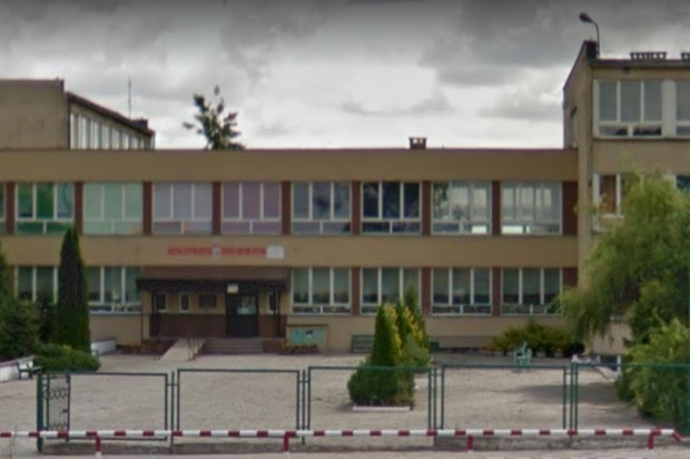 Ośrodek zdrowia w Piekoszowie (źródło: Google Maps) W gminie Piekoszów uczniowie z podstawówek pod nadzorem stomatologa