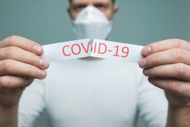 Jak daleko nam do odporności zbiorowej na COVID-19?
