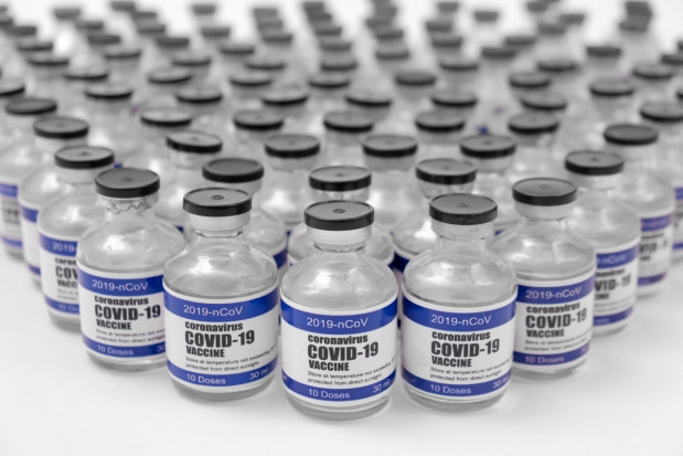 Zmiana kolejności szczepień przeciw COVID-19