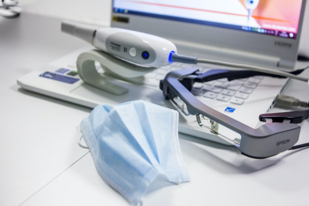Studenci stomatologii mieli za mało zajęć klinicznych (fot. unsplash) Studenci stomatologii powtórzą rok