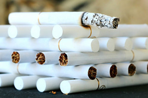 Nałóg nikotynowy u połowy uzależnionych zaczyna się od palenia papierosów (fot. Pixabay) NRL domaga się od MZ działań ws ograniczenia palenia tytoniu