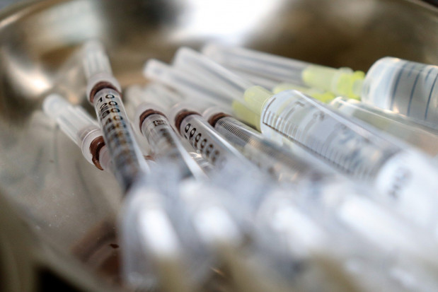 Polska firma ma umowę na technologię do produkcji szczepionki przeciw Covid-19