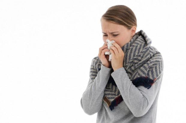 Wirusy przeziębienia konkurują z SARS-CoV-2