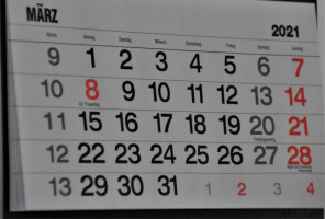 NFZ: rozliczanie kontraktów (fot. unsplash) Dla kogo przedłużenie okresu rozliczeniowego do końca 2021 r.