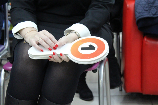 Zbiórka pieniędzy na stomatologiczną akcję charytatywną (fot. Pixabay) Dentysta wystawia na charytatywną aukcję sprzęt stomatologiczny