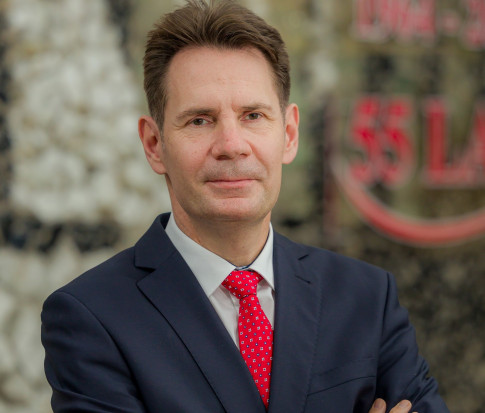 dr n. med. Radosław Starownik, dyrektor Samodzielnego Publicznego Szpitala Klinicznego nr 4 w Lublinie Dyrektor Starownik: zastosowanie profilaktyki poprzez zachowanie higieny jest kluczowe dla prawidłowego działania szpitala