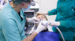 Pacjenci chcą płacić za zabiegi u higienistki stomatologicznej