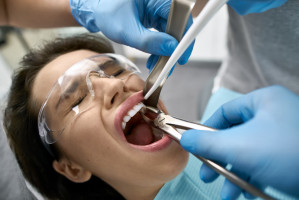 ŚUM: szukają chirurgów stomatologicznych do pracy naukowej