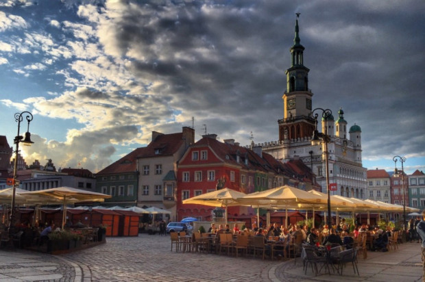 Poznań siedziba UM im. Marcinkowskiego (fot. piabay) Kto na kierownika Kliniki Dysfunkcji Narządu Żucia UM w Poznaniu