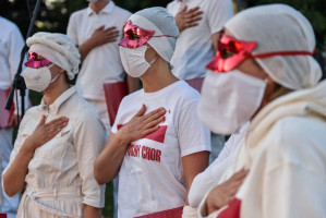 Lublin, 30 lipca 2021 r., koncert Białoruskiego Wolnego Chóru (fot. PAP/Bartłomiej Wójtowicz) Koronawirus 31 lipca: 2 zgony i 153 zakażenia