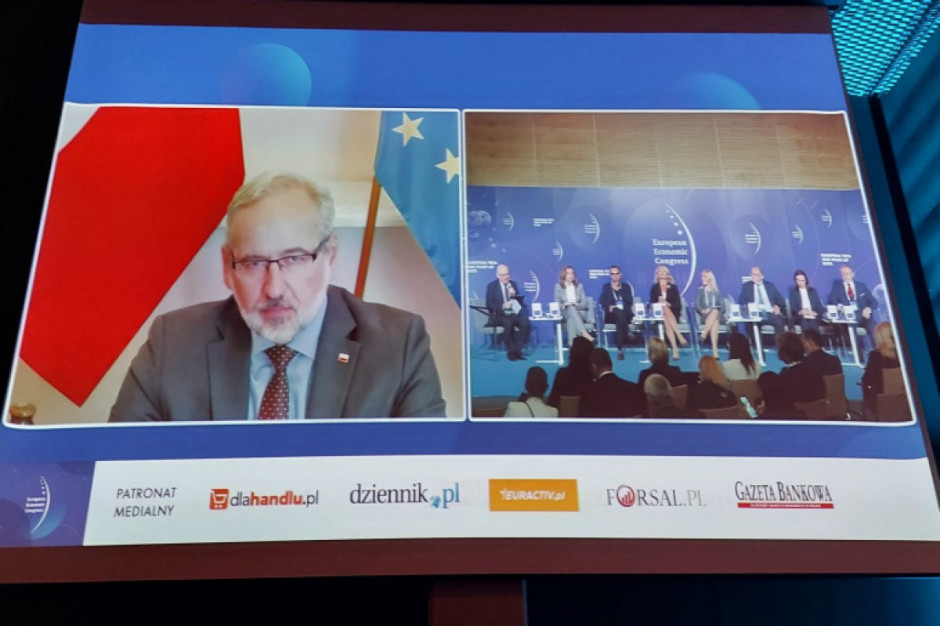 Minister zdrowia Adam Niedzielski online bierze udział w sesji na EEC 2021
