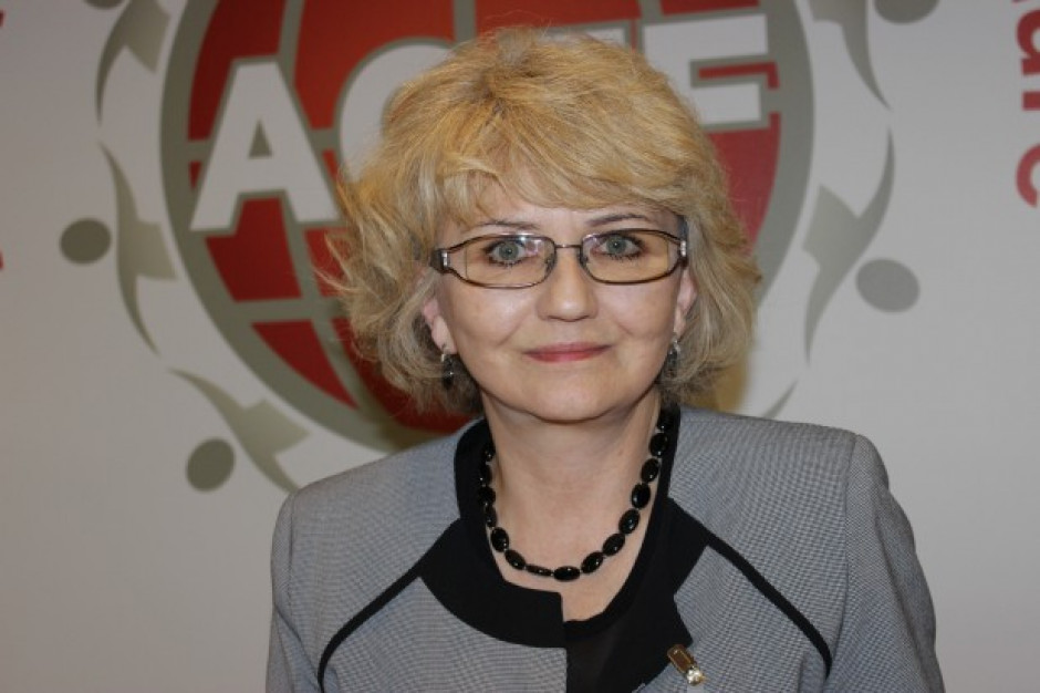 prof. dr hab. n. med. Urszula Kaczmarek, przewodnicząca Środkowo-Wschodnioeuropejskiego Oddziału ACFF (Sojusz na Rzecz Przyszłości Wolnej od Próchnicy)