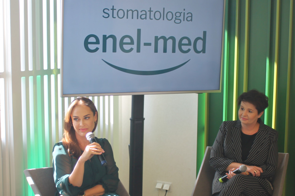Maria Rotkiel (po lewej) i Beata Krakowska dyr. ds. stomatologii i medycyny estetyczne enel med (po prawej)