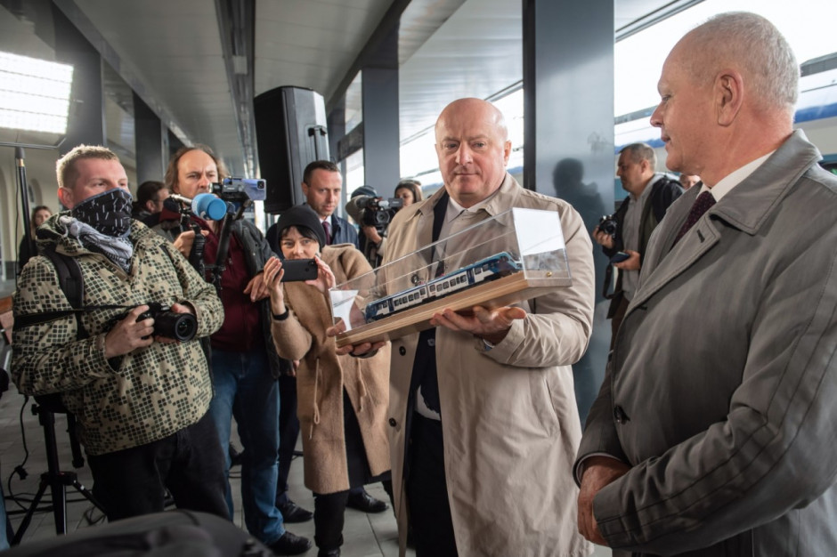 Lublin podczas prezentacji dwóch składów elektrycznych zespołów trakcyjnych (fot. PAP/Wojtek Jargiło) Lublin podczas prezentacji dwóch składów elektrycznych zespołów trakcyjnych (fot. PAP/Wojtek Jargiło)