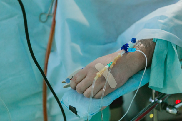 Pobyt w szpitalu a zdrowie jamy ustnej (fot. Unsplash) Po pobycie w szpitalu ludzie rzadziej leczą zęby