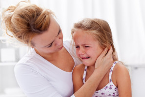 Dziecko u dentysty - trudny pacjent (fot. Shutterstock) Prosta metoda gdy pacjent nie współpracuje