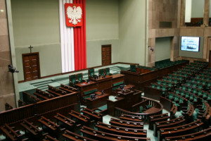 Sejm: Jarosław Wałęsa pyta o staż podyplomowy