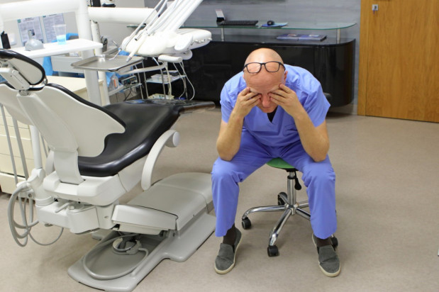 Pandemia: dentyści płacą zdrowiem psychicznym
