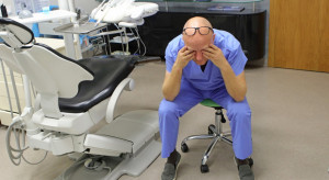 Pandemia: dentyści płacą zdrowiem psychicznym