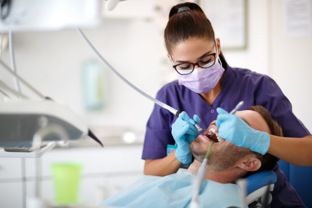 5 marca Dzień Dentysty Fot. AdobeStock 5 marca: lekarz dentysta świętuje?