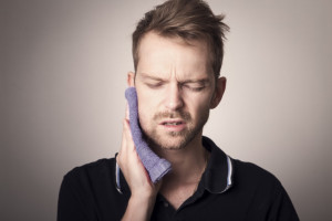 Bruksizm to częsty problem Fot. Pixabay Bruksizm niszczy stawy skroniowo-żuchwowe