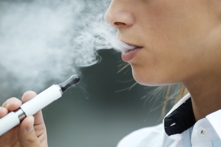 Coraz więcej wiadomo o szkodliwości e-papierosów Fot. Shutterstock