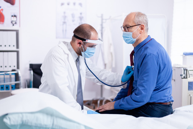 Paradontoza zwiększa ryzyko chorób serca Fot. Shutterstock Pacjent dentysty lepszym pacjentem kardiologa