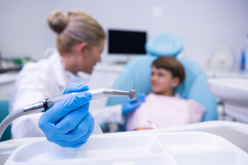 Dentysta na NFZ w Katowicach. W tych miejscach kolejek nie ma Fot. AdobeStock Dentysta na NFZ w Katowicach. W tych miejscach kolejek nie ma Fot. AdobeStock