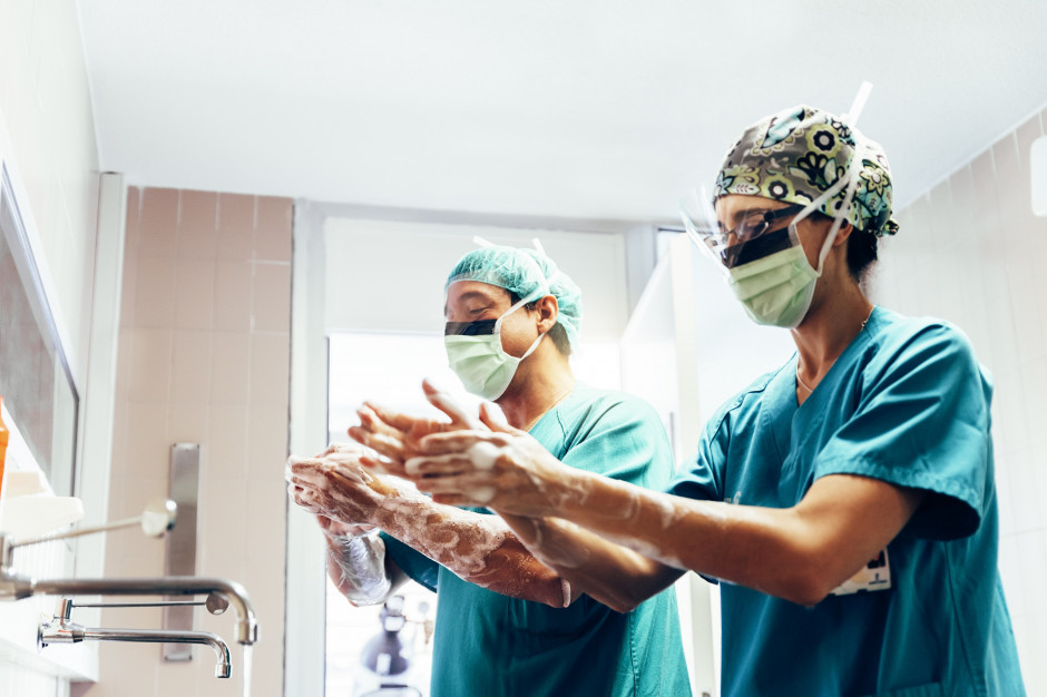 1,7 tys. lekarzy z zagranicy pracuje w Polsce. MZ podał najnowsze dane Fot. Shutterstock
