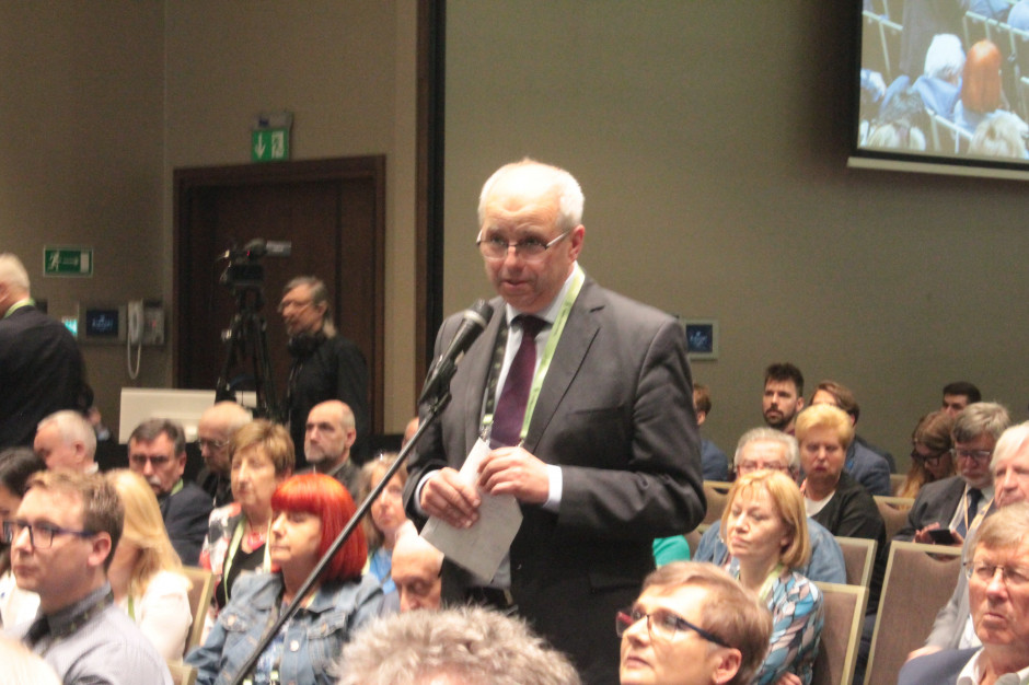 O ile wzrosną składki na samorząd - dopytuje Andrzej Cisło, delegat na XV Zjazd Lekarzy