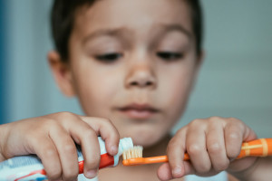 Jakie pasty do zębów są wskazane dla dzieci? Są wyniki najnowszych badań