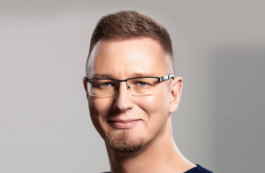 Bartłomiej Karaś z kliniki Maxdent we Wrocławiu, członek Działu Badawczego Polskiego Towarzystwa Endodontycznego Leczenie endodontyczne. Jak długo żyje ząb. Ocena specjalisty