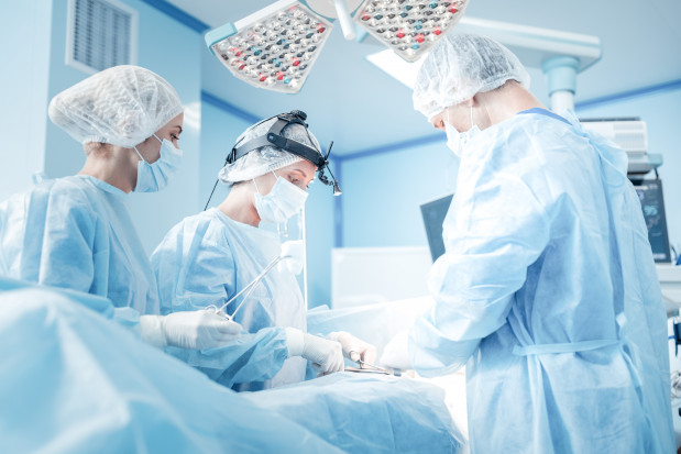 Zaostrzeń kar wobec lekarzy za nieumyślne spowodowanie śmierci nie będzie. Fot. Shutterstock Zaostrzeń kar wobec lekarzy nie będzie. Ustawa w Sejmie