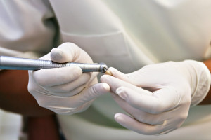 Kontrole NFZ u dentysty co obejmują? Fot. AdobeStock Co NFZ kontroluje w gabinecie stomatologicznym? Na co zwraca uwagę?