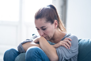 COVID-19. Teorie spiskowe rujnują zdrowie psychiczne Fot. AdobeStock COVID-19. Kogo dopada lęk i depresja. Ocena polskich naukowców