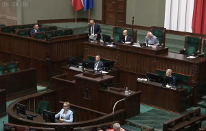 Sejm uchwalił podwyżki wynagrodzeń w ochronie zdrowia. Kogo ucieszą, a kogo nie