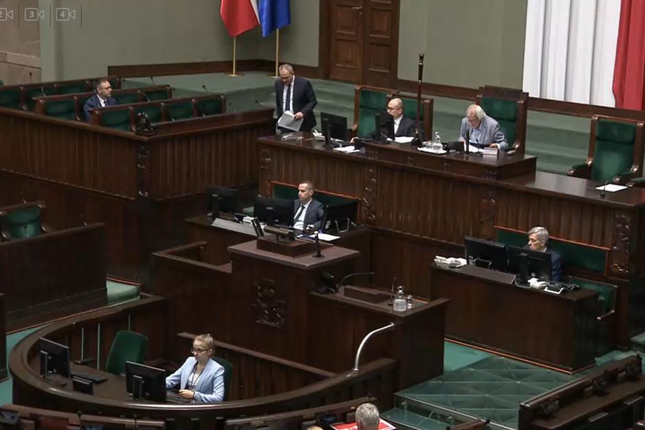 Sejm w dniu głosowania nad ustawą o najmniejszych wynagrodzeniach w ochronie zdrowia