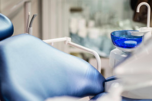 Możliwość kontaktu na świadczenia stomatologiczne w ZK w Wojkowicach Fot. Shutterstock Konkurs dla dentystów. Leczenie więźniów. Oferty do 30 czerwca