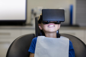 Dziecko u dentysty. Wirtualna rzeczywistość jak środek znieczulający