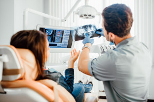 Towarzystwa naukowe o międzypokoleniowych problemach współczesnej stomatologii