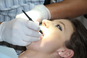 Apel do dentystów o powstrzymanie rozprzestrzeniania się małpiej ospy