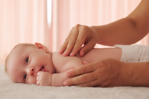 Zasady zwolnienia z podatku dochodowego od zasiłku macierzyńskiego Fot. Shutterstock Nieopodatkowany zasiłek macierzyński. Zasady ZUS