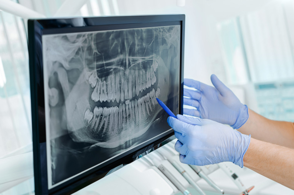 Proteza zębowa nie odpowiadała oczekiwaniom pacjentki Fot. Adobestock