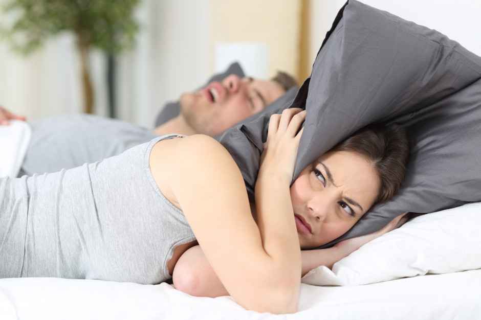 Naukowcy sprawdzają skuteczność wewnątrzustnego aparatu w leczeniu bezdechu sennego Fot. Shutterstock Naukowcy sprawdzają skuteczność wewnątrzustnego aparatu w leczeniu bezdechu sennego Fot. Shutterstock