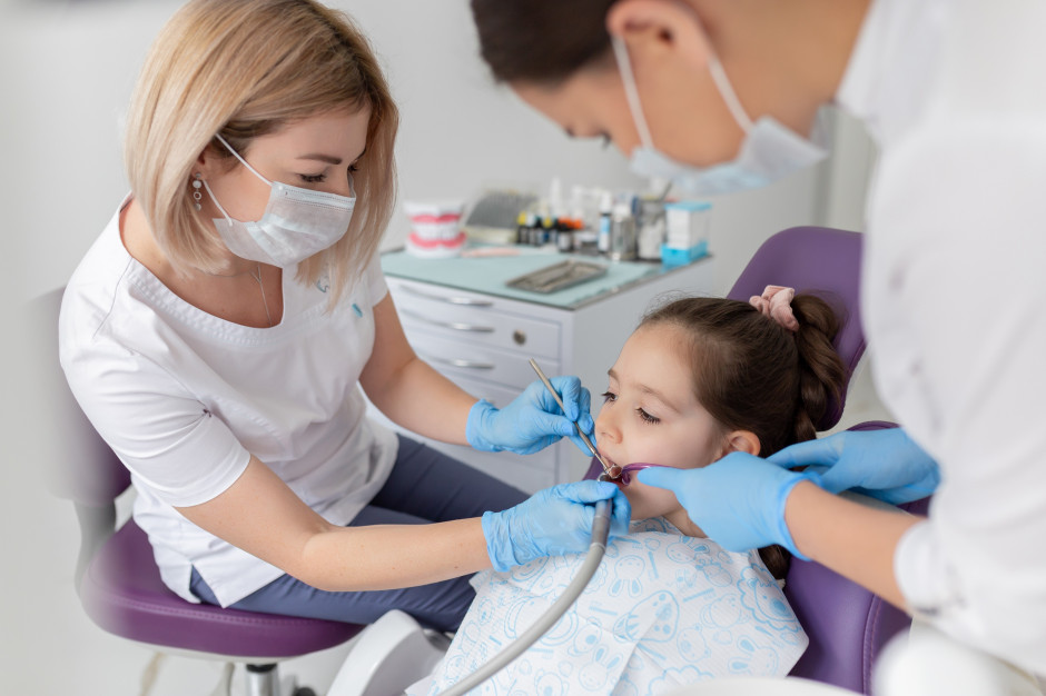 Nawet wybity ząb stomatolog może uratować Fot. Shutterstock