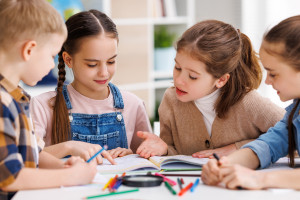 Ruszyła 10. odsłona programu edukacyjnego „Dziel się Uśmiechem”. 100 tys. dzieci będzie przeszkolonych
